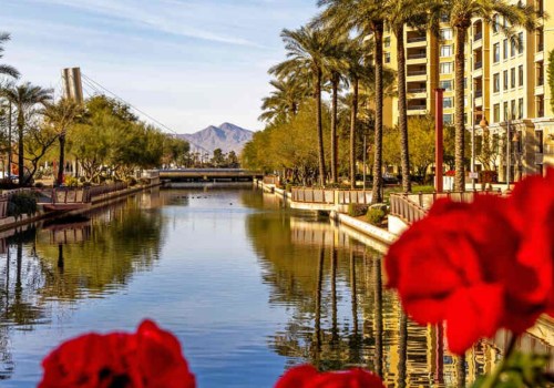Is it Better to Stay in Scottsdale or Phoenix?